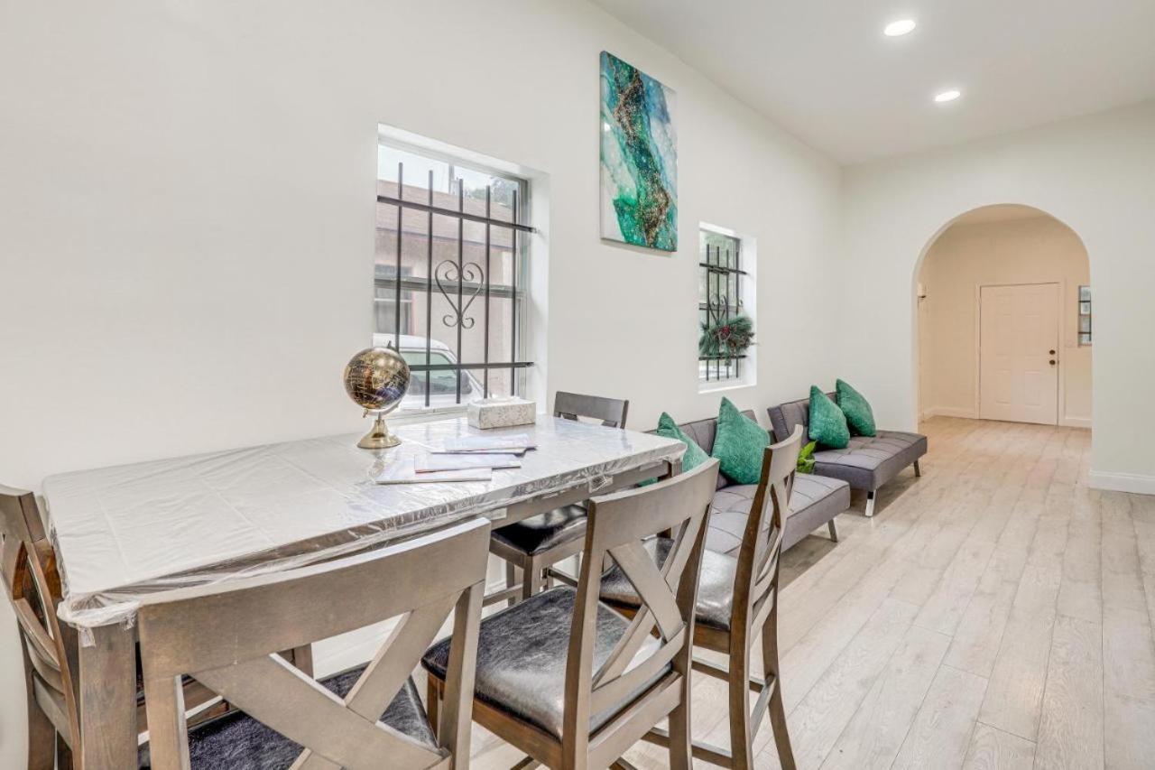 Large, Central, Lovely & Cozy 4Bed/2Bath - House By Everbank Stadium Jacksonville Exterior foto